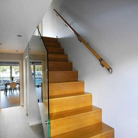 The Oars - Riverfront Property Henley-on-Thames Exterior photo